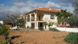 Chalet Ontinyent-Santa Ana