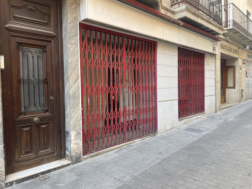 Bajo comercial - Ontinyent -Centro