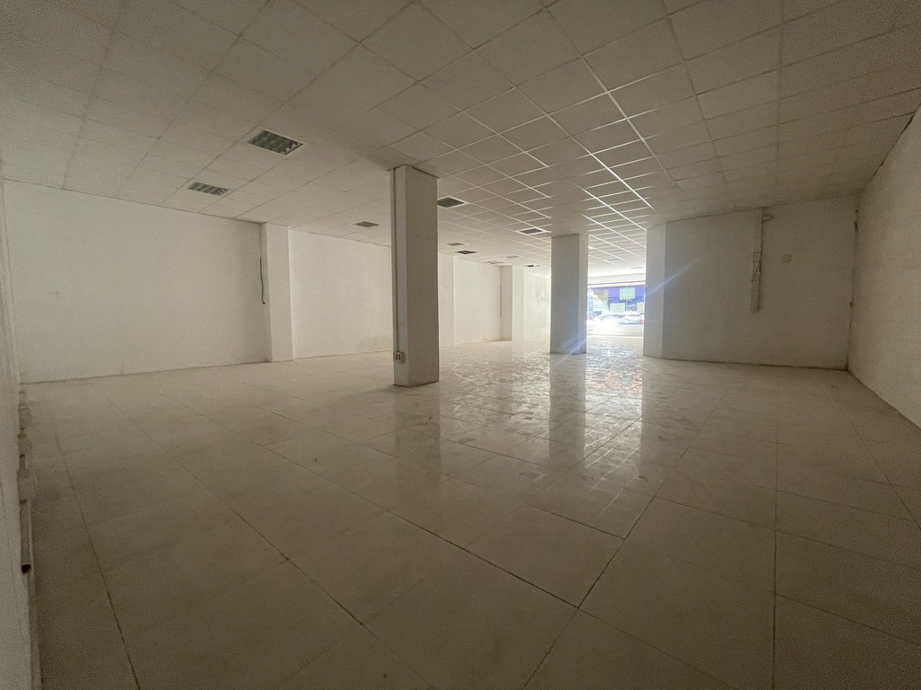 Bajo comercial Ontinyent - San José