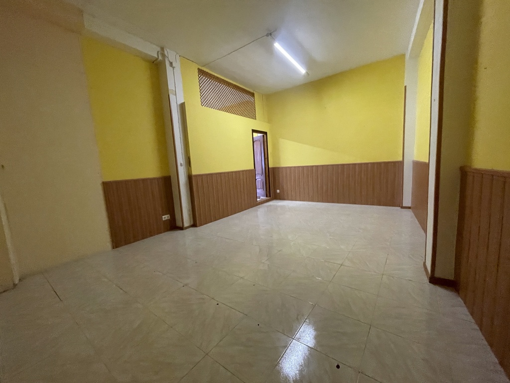 Bajo comercial - San José