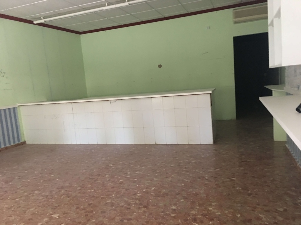 [AL/000215] Bajo Comercial Ontinyent- San José
