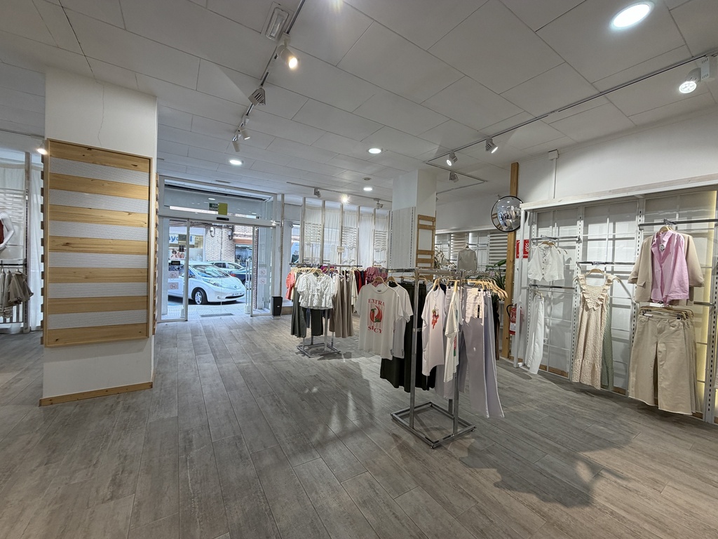 [AL/000895] Bajo Comercial - San José